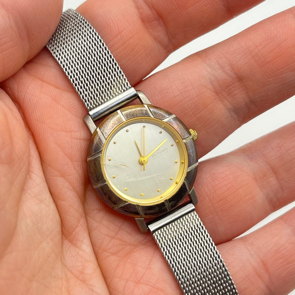 Skagen Denmark T355SSG Womens Watch Silver Mesh Band Gold Tone Dial 27mm